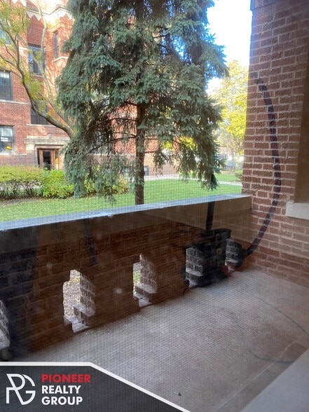 Building Photo - 2530 N Kedzie Blvd