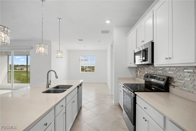 Building Photo - 20660 hazelnut Ct