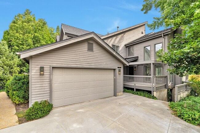 Building Photo - 4829 Arbor Cir