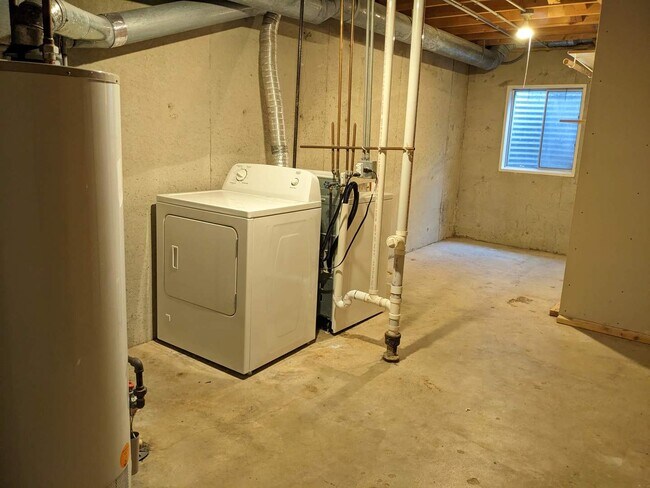 Building Photo - 2751 Wayfaring Ln
