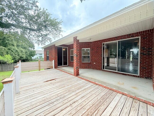 Building Photo - 4607 Carmel Cir