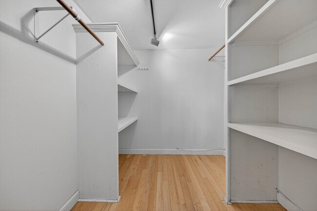 Building Photo - 3114 S Ocean Blvd