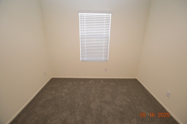 Building Photo - 6952 Lynbridge St