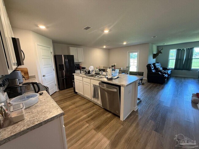 Building Photo - 9732 Angel Oak Dr