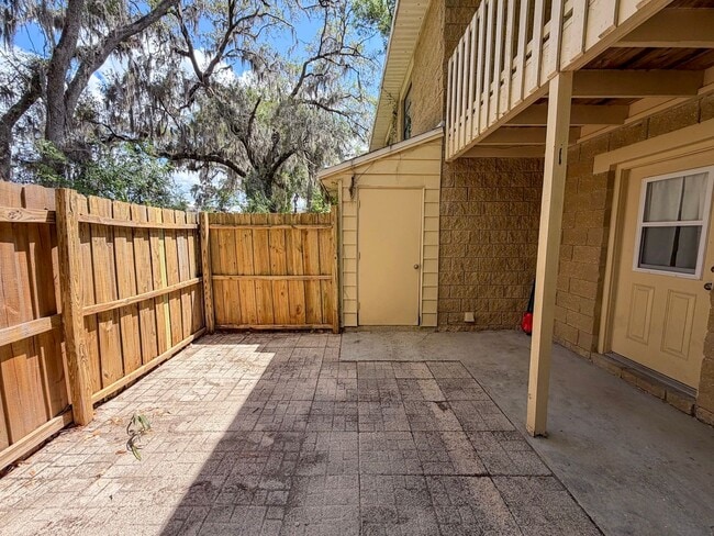 Building Photo - 2BR/1.5BA Townhouse in Mill Run!