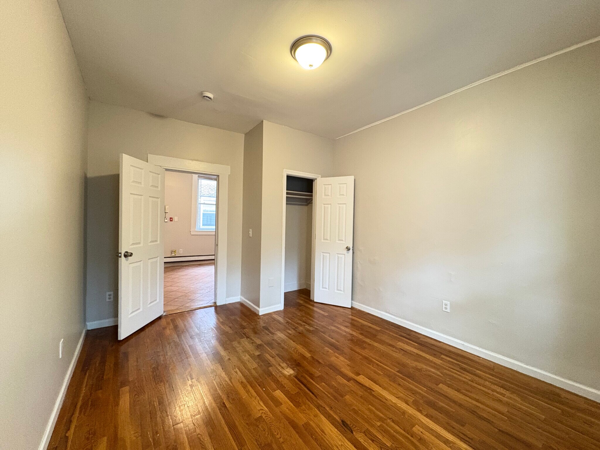 393 13th Ave 5 - 402 13th Ave