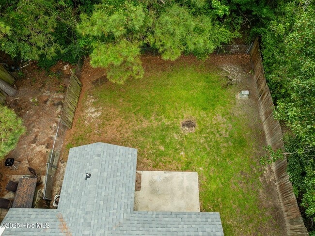 Building Photo - 1087 W Pueblo Dr