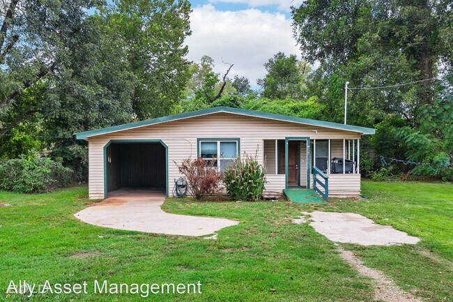 Building Photo - 4 br, 1 bath House - 2612 Hoyer St