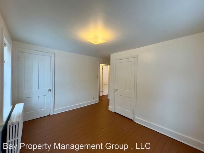 Building Photo - 3 br, 1 bath House - 204 Dairy Rd.