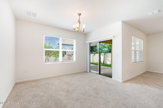 Building Photo - 899 Forest Trace Cir