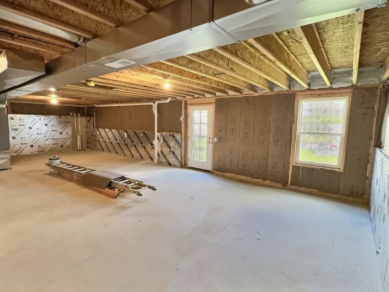 Building Photo - 1510 Wedgewood Dr