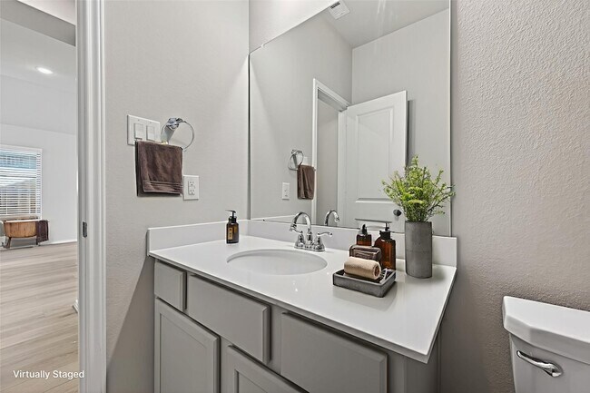 Building Photo - 1011 Shl Crk Trl