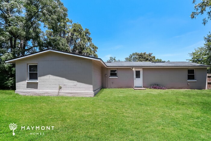 Building Photo - 2799 Commanche Ave