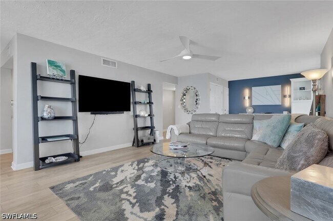 Building Photo - 10475 Gulf Shore Dr