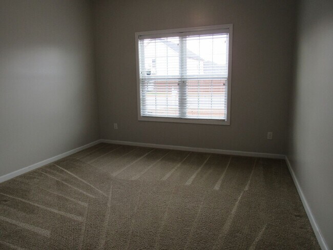 Building Photo - 4 BR 2 BA Carolina Plantations