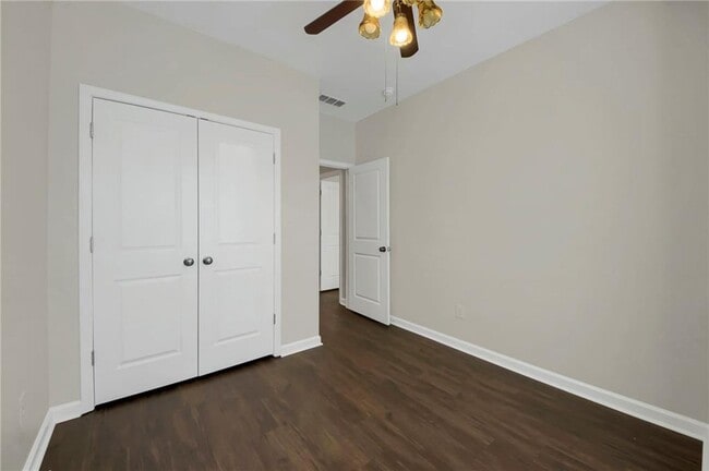 Building Photo - 2042 Bolton Rd NW