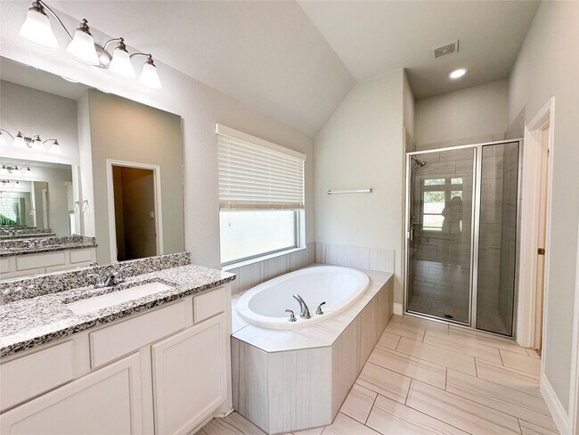Building Photo - 15 Eden Hollow Ln
