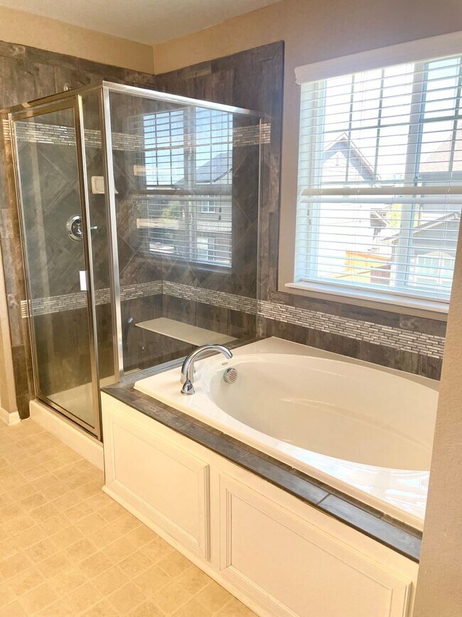 Building Photo - Home for rent in the Traditions neighborhood Aurora CO 80018