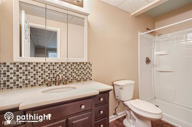 Building Photo - 4 br, 2.5 bath House - 142 Piedmont Ln UNIT