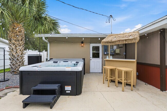 Building Photo - 1132 Gershwin Dr