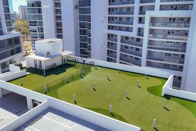 Building Photo - 1155 N Gulfstream Ave