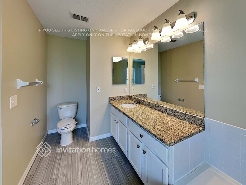 Building Photo - 6425 Barberry Ct