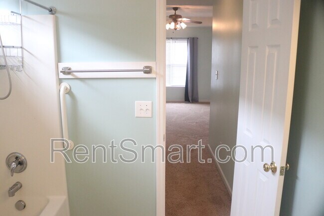 Building Photo - 624 Dunloe Cir
