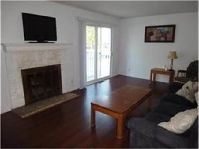 Building Photo - 1730 Merrimac Ln N