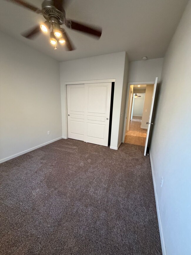 Building Photo - 1849 Malvasia Ave