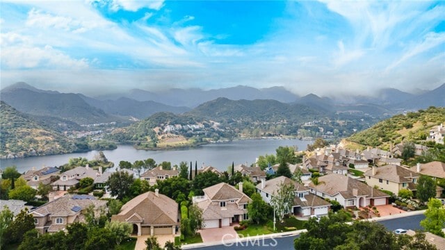 Building Photo - 562 Ravensbury St