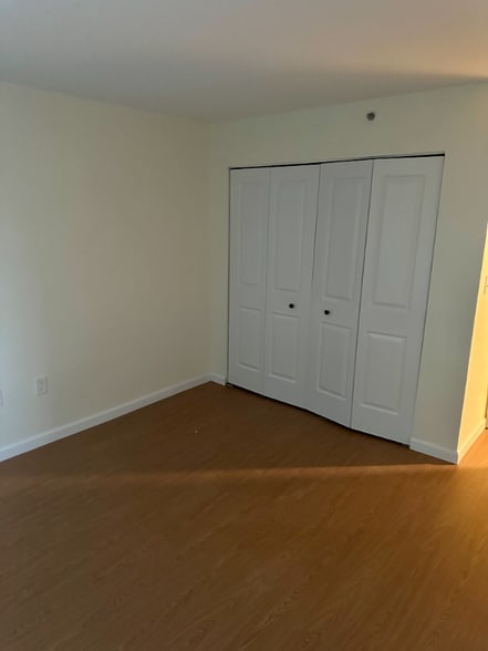 Building Photo - 10 Museum Way