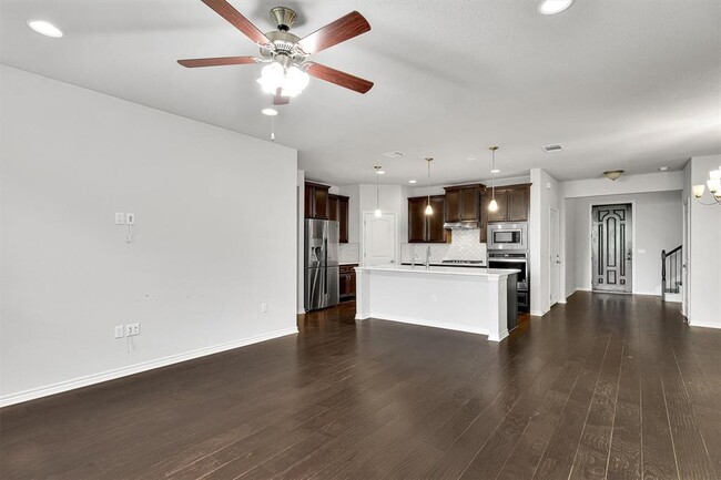 Building Photo - 9111 Gage Dr