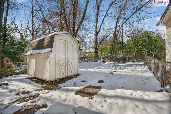 Building Photo - 5459 Hamilton Ave