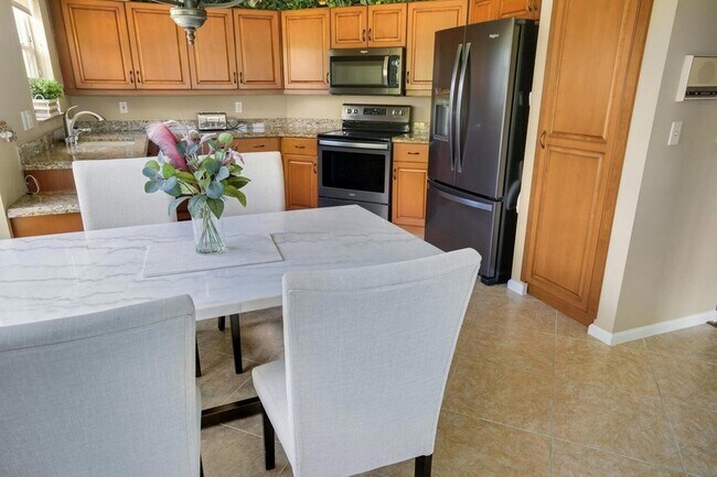 Building Photo - 227 Legendary Cir