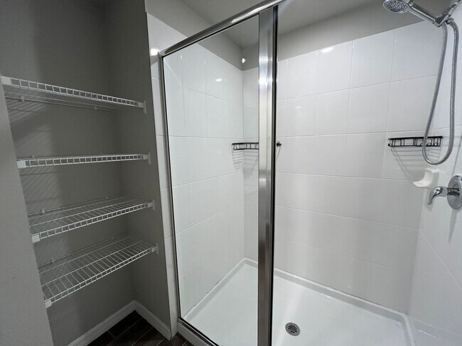 Building Photo - 2443 Sweet Viburnum Wy