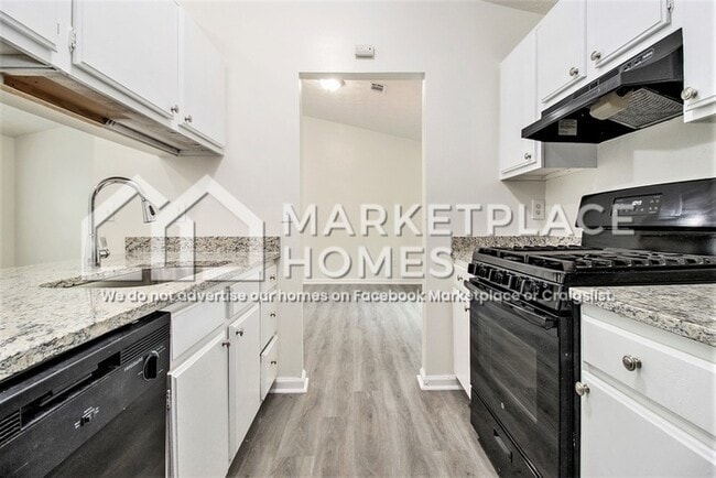 Building Photo - 1145 Mainstreet Valley Dr