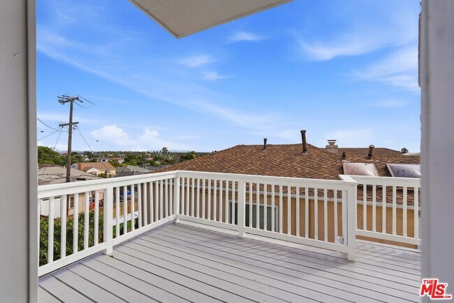 Building Photo - 5452 Harcross Dr