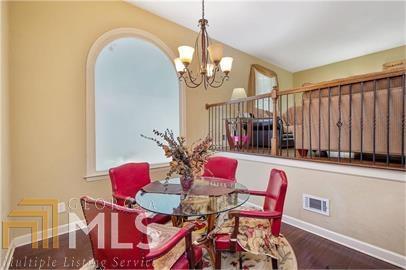 Building Photo - 1898 Rollingwood Dr