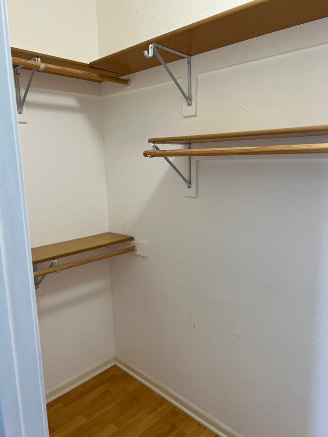 Building Photo - 1221 Dustins Way