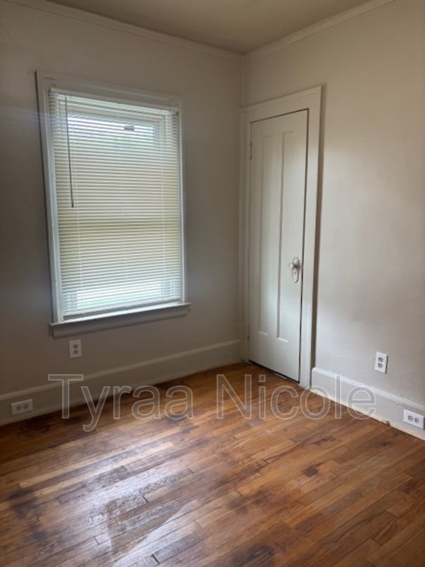 Building Photo - 1200 Lenox St