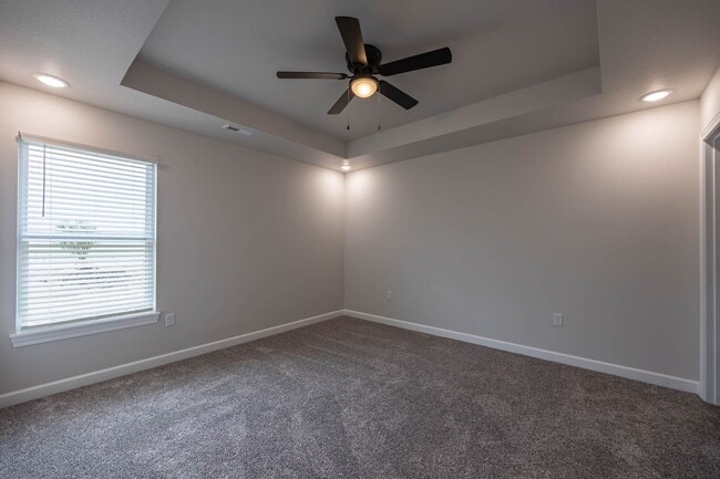 Building Photo - 373 SE 95th Rd