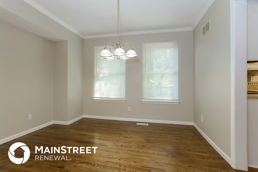 Building Photo - 14705 S Alden St