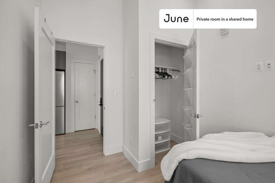 Building Photo - Room in Shared 3 bed/2 bath home in Dupont Circle