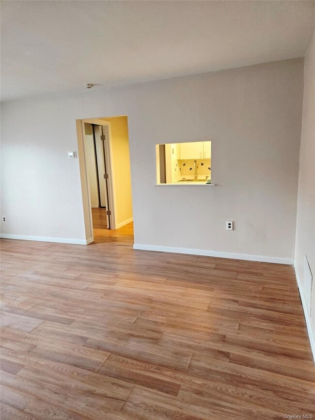 Building Photo - 7 Boulder Ct