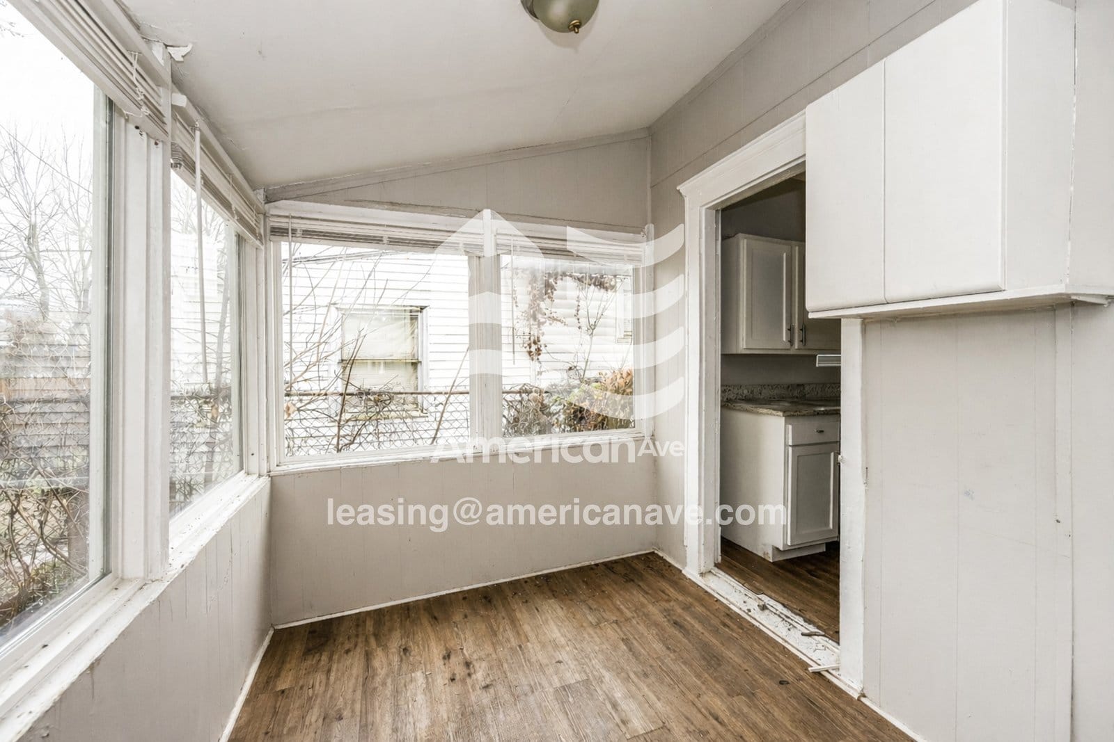 Building Photo - 321 S 43rd St