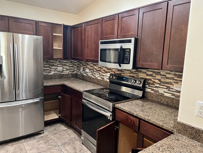 Building Photo - 4137 E Shadow Branch Dr