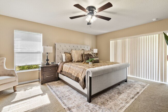 Building Photo - Fully furnished home