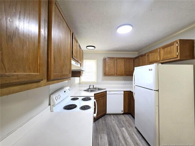 Building Photo - 6900 St Julian Way