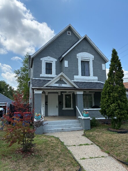 Primary Photo - 1801 College Ave SE