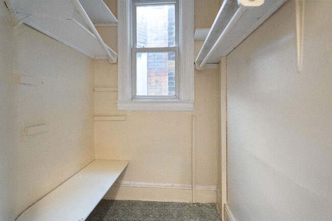 Building Photo - 37 64th St